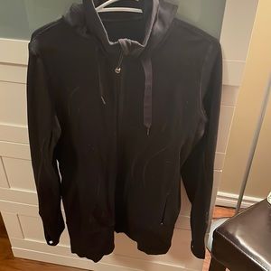 Lululemon fitted sweater